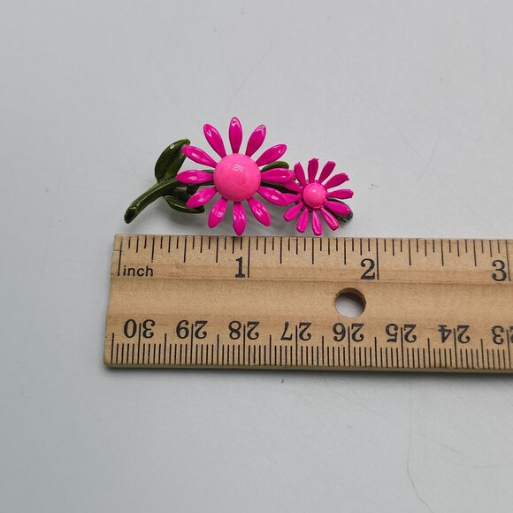 Vintage Pink Enamel Flower Brooch Pin Hippie Boho - Picture 4 of 4